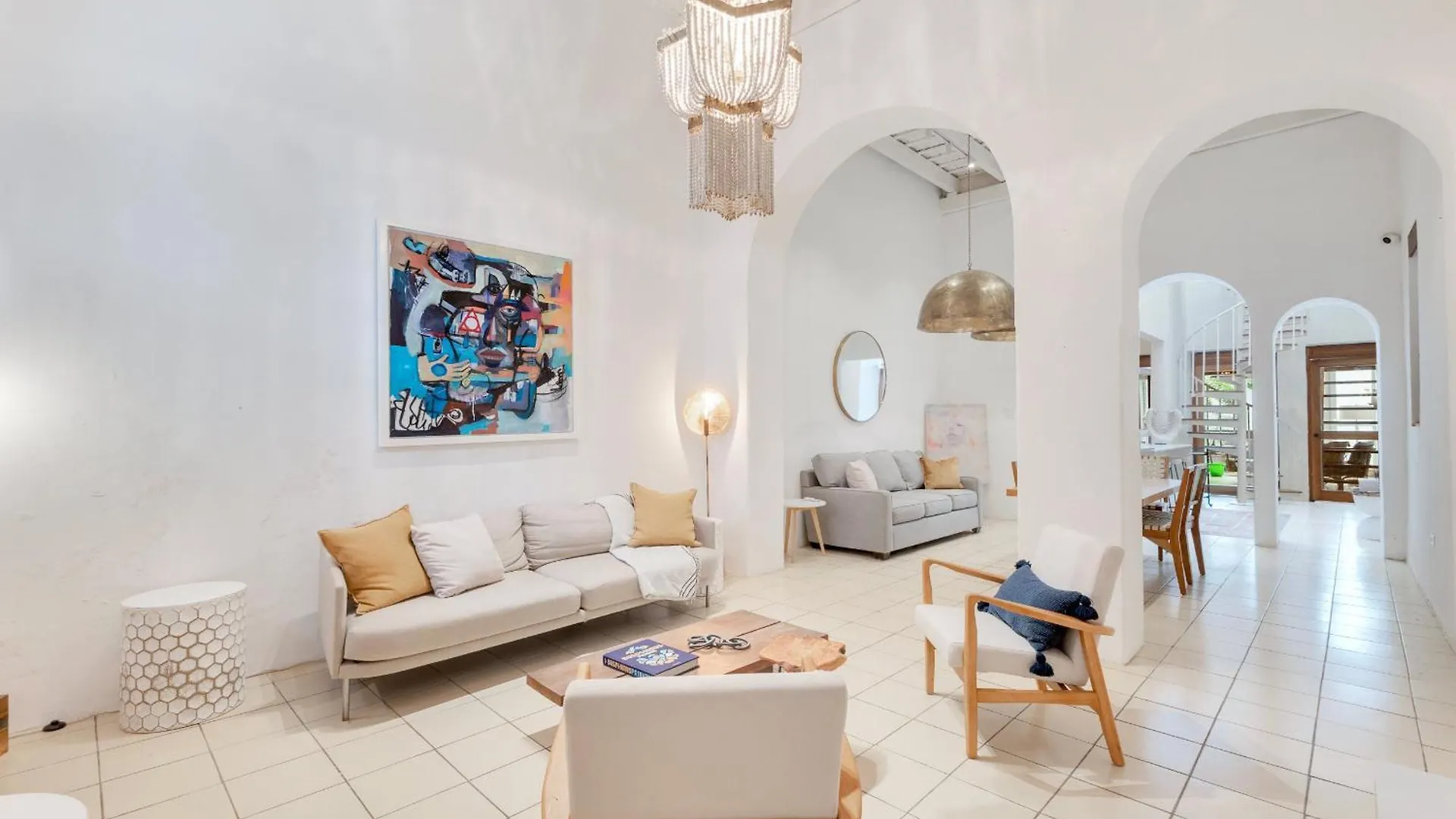Spacious Colonial Gem With Artistic Flair Old San Juan Holiday home