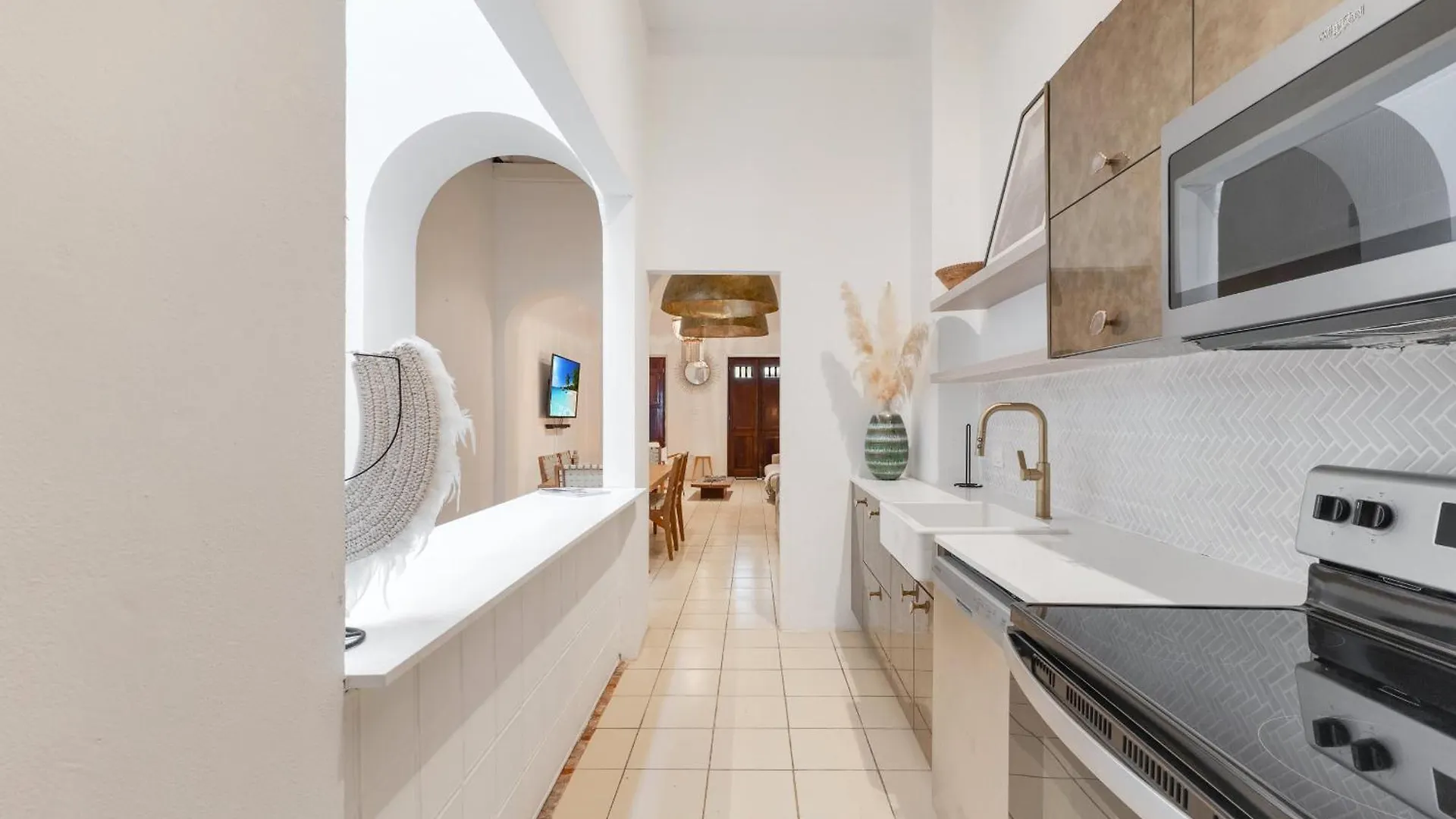 Spacious Colonial Gem With Artistic Flair Old San Juan Puerto Rico