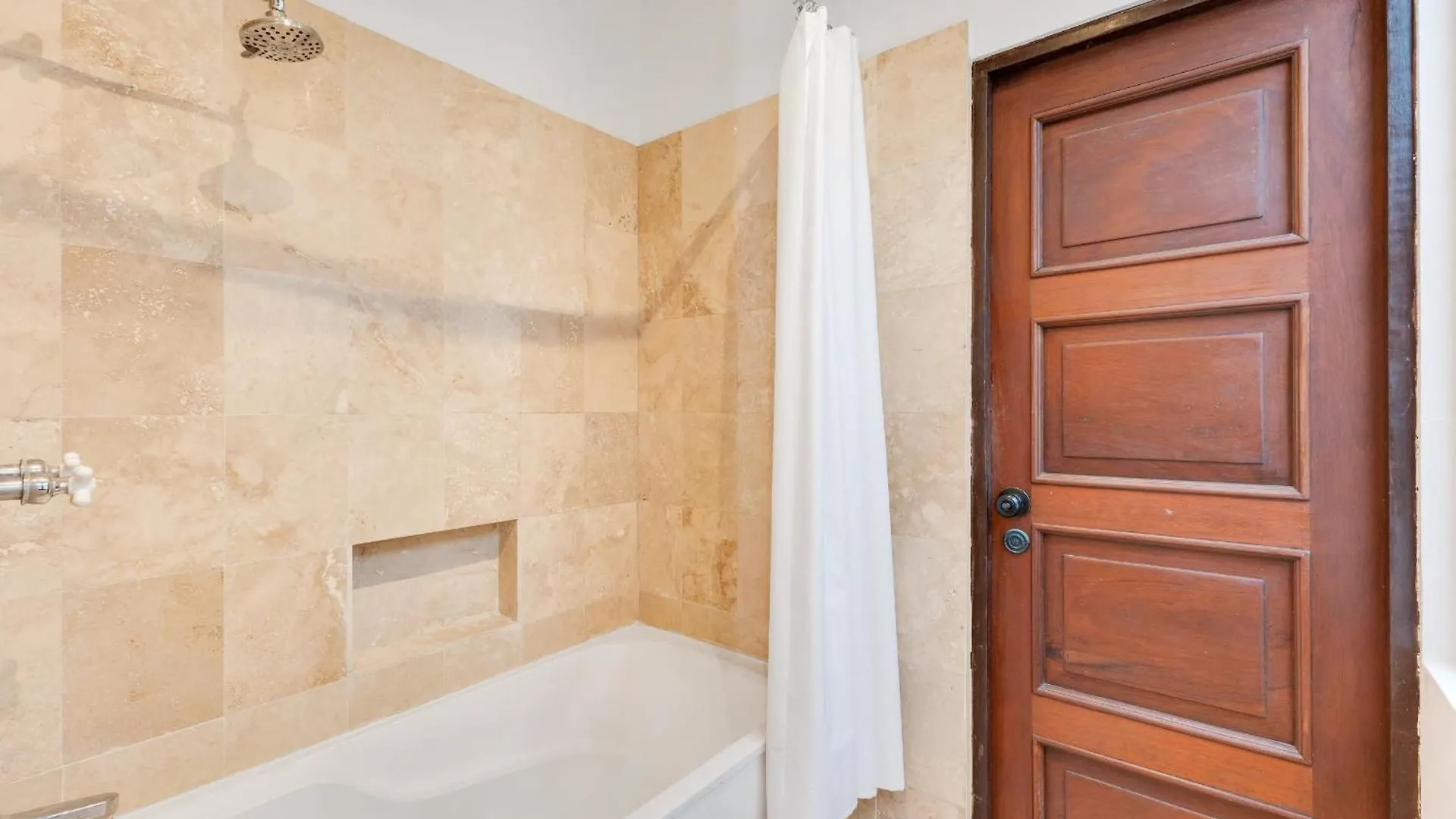 Spacious Colonial Gem With Artistic Flair Old San Juan 0*,  Puerto Rico