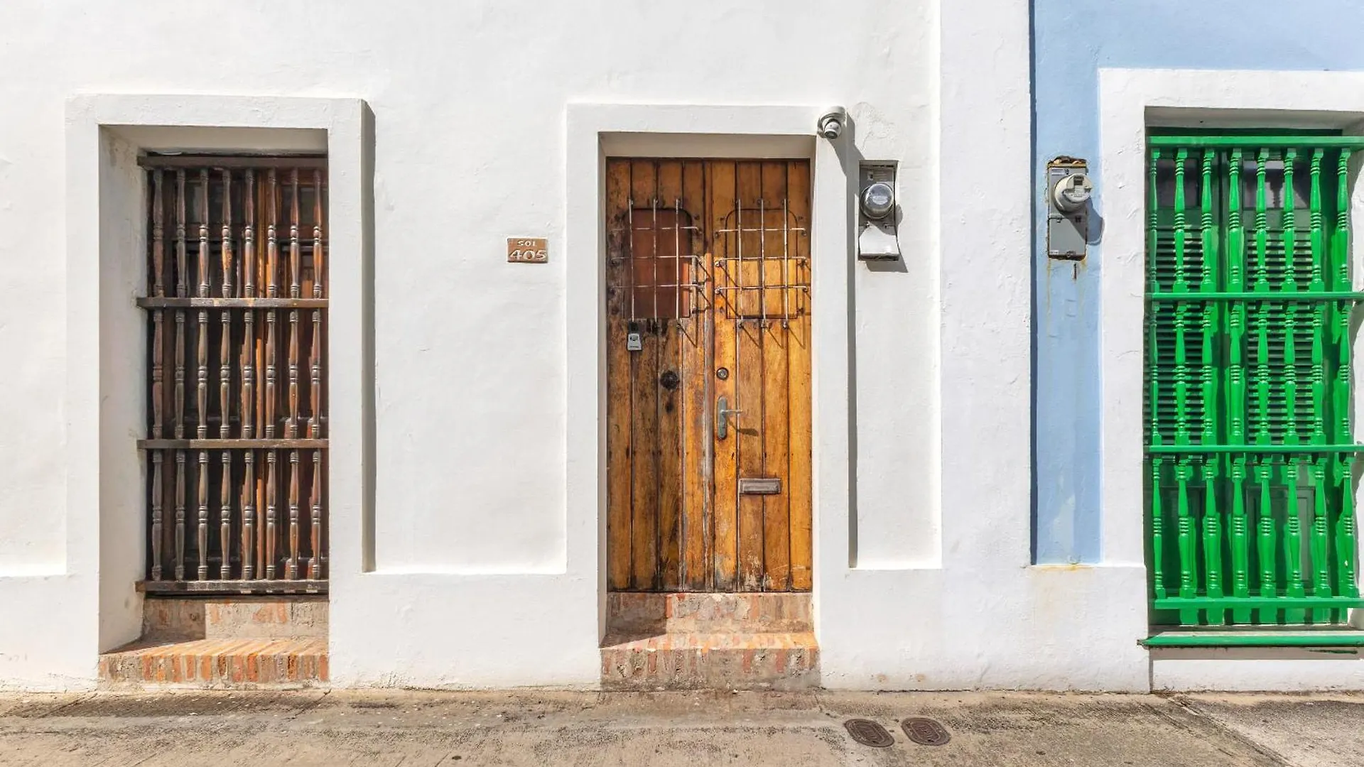 Spacious Colonial Gem With Artistic Flair Old San Juan Holiday home