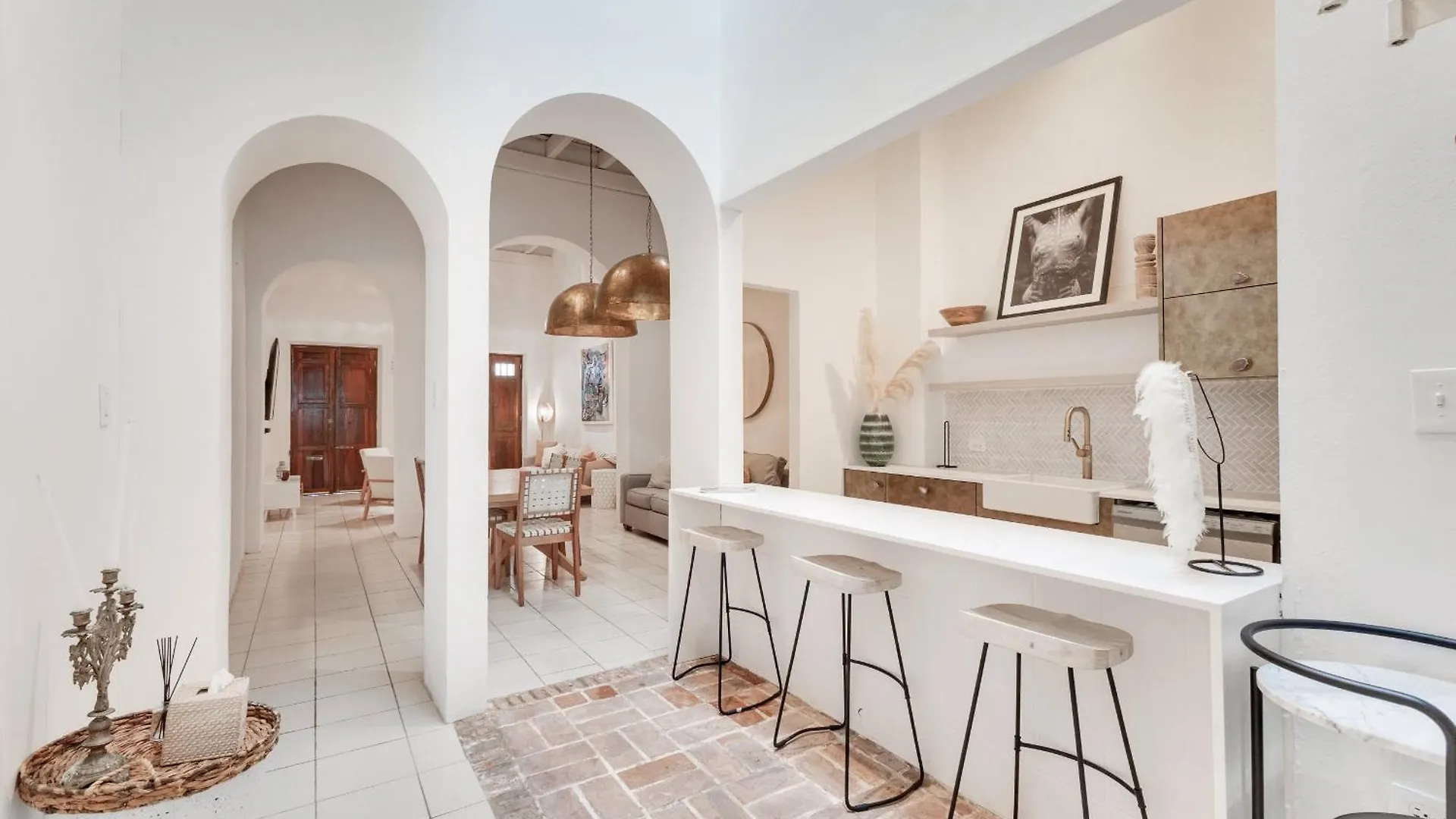 Spacious Colonial Gem With Artistic Flair Old San Juan 0*,